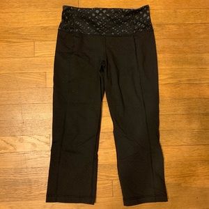 Lululemon gather and crow crop leggings sz 4